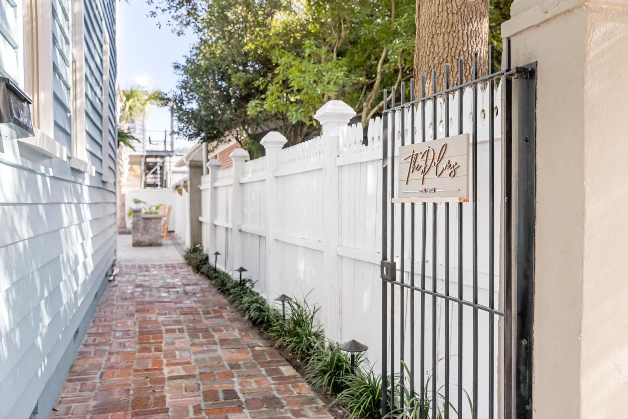 Villa Charming Secluded Courtyard - 1 Block To King Charleston Exterior foto