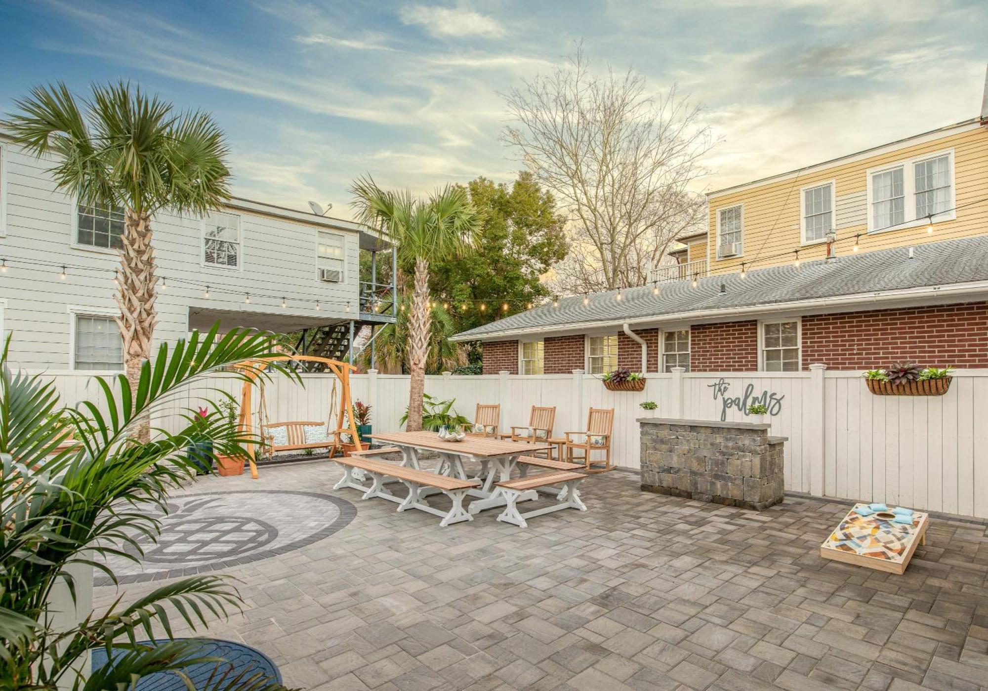 Villa Charming Secluded Courtyard - 1 Block To King Charleston Exterior foto